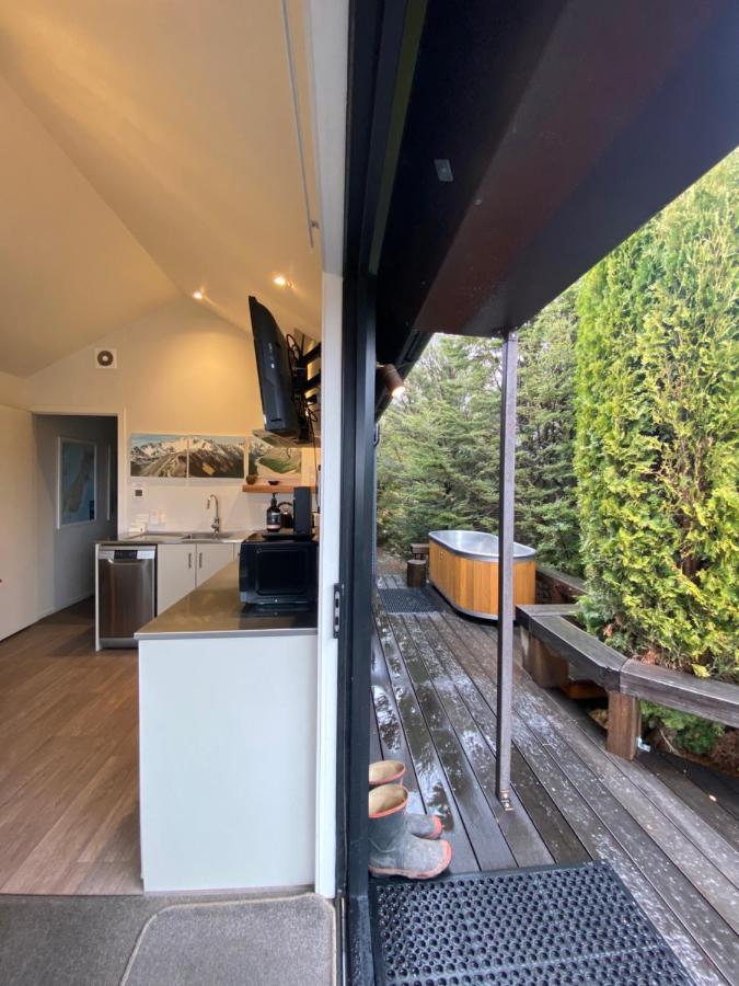 Black Beech House With Stunning Outdoor Bath Lake Tekapo Eksteriør bilde